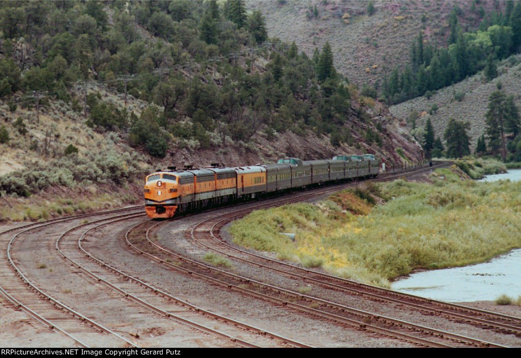 w/b Rio Grande Zephyr